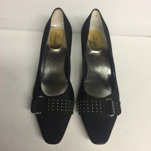 Ros Hommerson black low heels